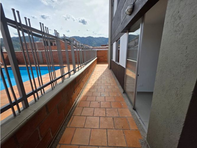 Apartamento de 3 alcobas en venta en Niquia, Bello, 61 m² · foto 12 de 12