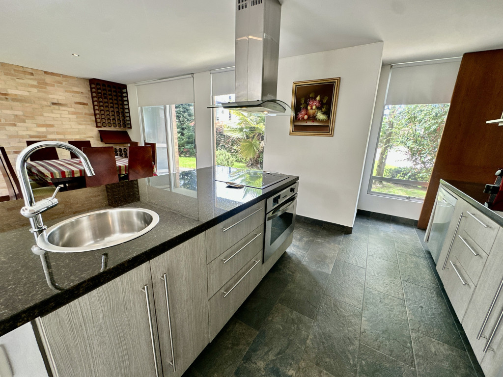 Casa en venta en Centro, Cajicá · foto 3 de 24