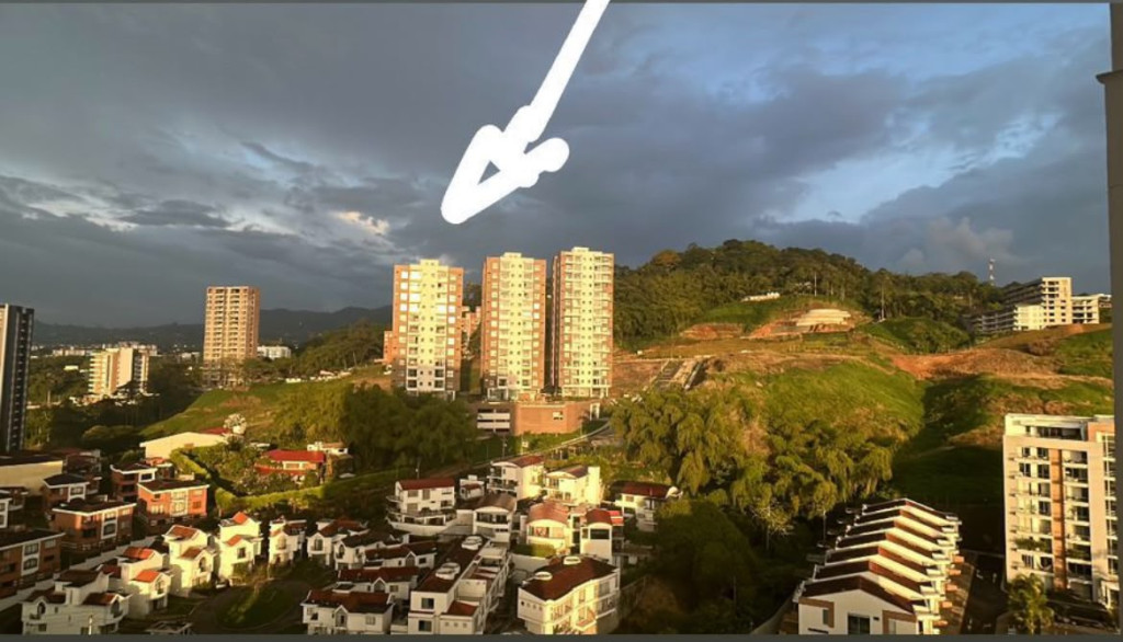 Apartamento en venta en Pinares, Pereira · foto 18 de 24