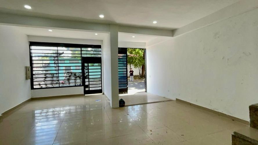 Casa de 4 alcobas en venta en Br. Portachuelo, Girardot, 156 m² · foto 19 de 21