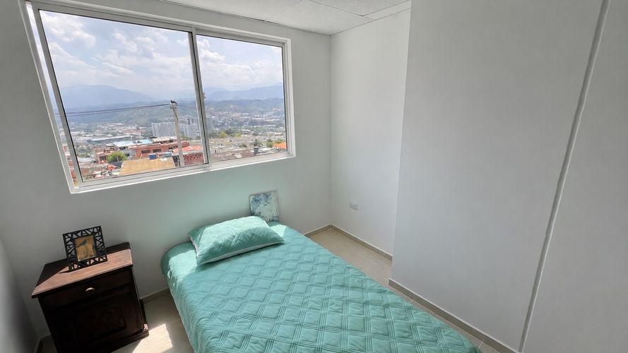 Apartamento de 3 alcobas en venta en Bellavista, Girón, 59 m² · foto 4 de 19