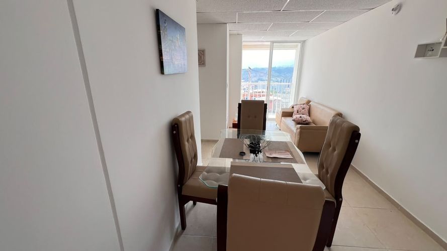 Apartamento de 3 alcobas en venta en Bellavista, Girón, 59 m² · foto 10 de 19