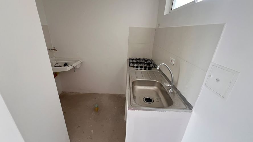 Apartamento de 3 alcobas en venta en Bellavista, Girón, 59 m² · foto 18 de 19
