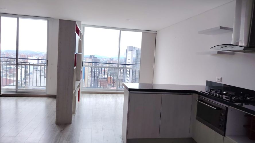Apartaestudio en venta en Las Nieves, Bogotá, 40 m² · foto 2 de 19
