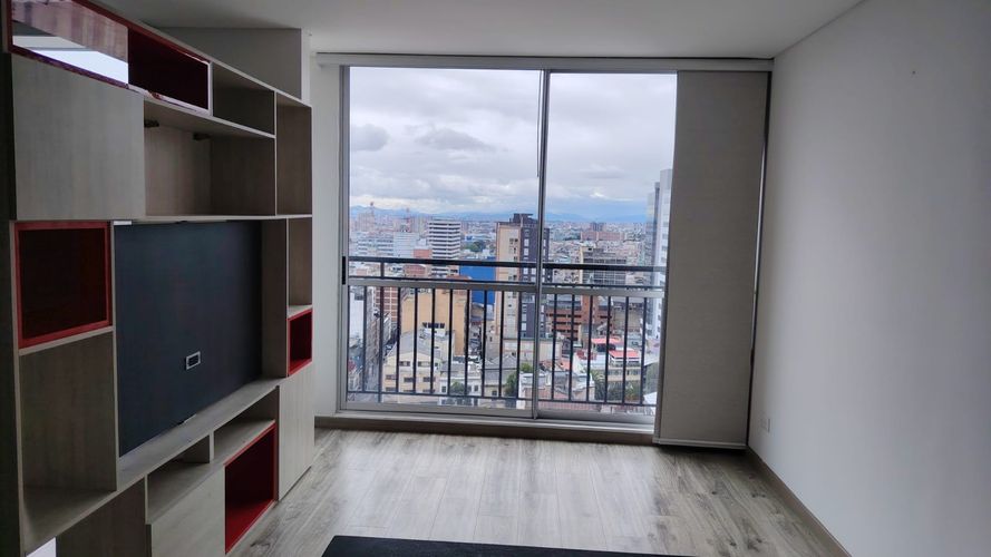 Apartaestudio en venta en Las Nieves, Bogotá, 40 m² · foto 3 de 19