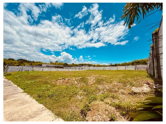 Lote en venta en Cerritos, Pereira, 2438 m² · foto 4 de 7