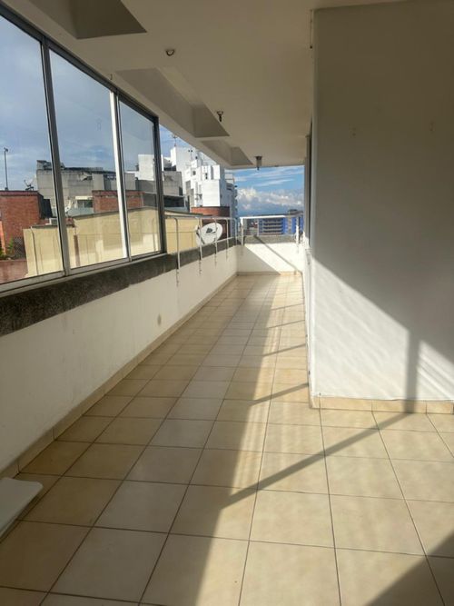 Apartamento en venta en Centenario, Cali · foto 7 de 24