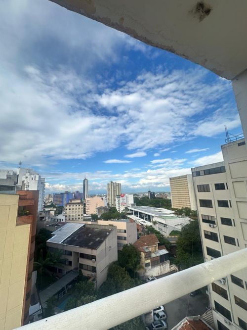 Apartamento en venta en Centenario, Cali · foto 9 de 24