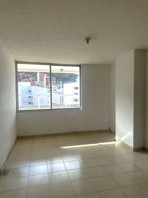 Apartamento en venta en Centenario, Cali · foto 15 de 24