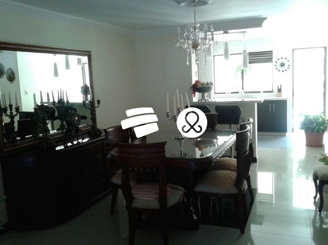 Apartamento de 5 alcobas en venta en Laureles, Medellín, 300 m² · foto 2 de 12