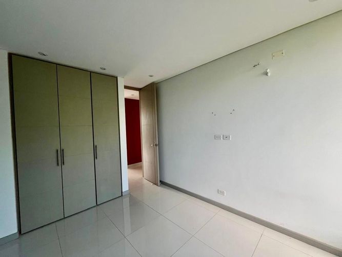 Apartamento de 3 alcobas en venta en Julio Campos Gonzalez, Girardot, 84 m² · foto 7 de 23