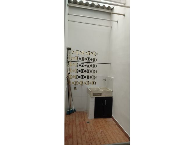 Apartamento de 3 alcobas en venta en Fontidueño, Bello, 55 m² · foto 6 de 8
