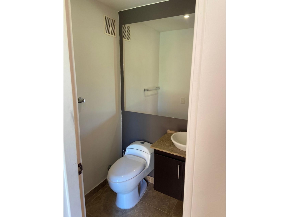 Casa en venta en Laura Vicuña, Chía · foto 2 de 24