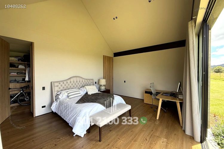 Casa de 3 alcobas en arriendo en Las Palmas, Envigado, 390 m² · foto 17 de 24