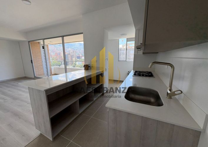 Apartamento de 3 alcobas en venta en Villa Carlota, Medellín, 100 m² · foto 3 de 13