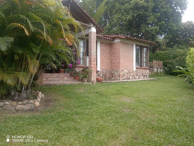 Casa de 4 alcobas en venta en Paseo Del Puente Et Ii, Piedecuesta, 1569 m² · foto 2 de 24