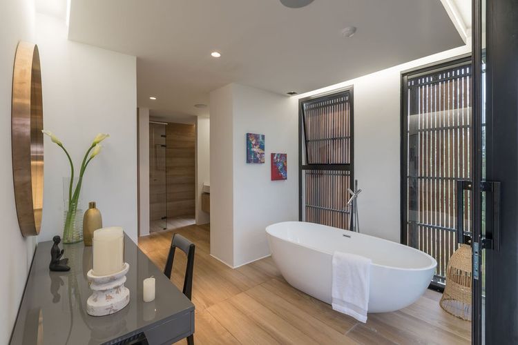 Casa de 8 alcobas en venta en Las Palmas, Medellín, 595 m² · foto 9 de 16