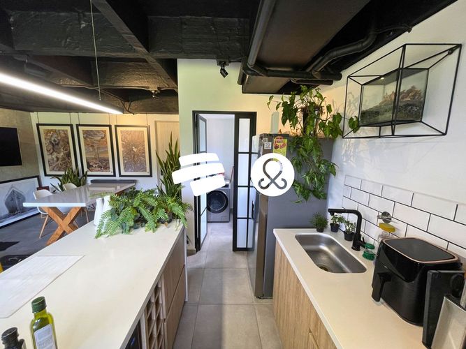 Apartamento de 1 alcoba en venta en Las Lomitas, Sabaneta, 57 m² · foto 2 de 13