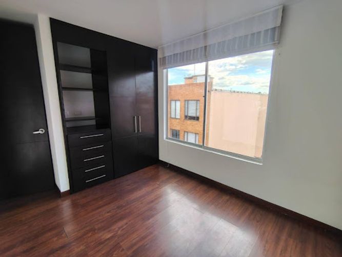 Apartaestudio en venta en El Batán, Bogotá, 45 m² · foto 12 de 20