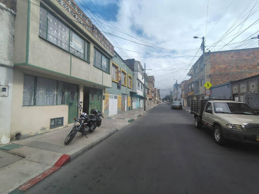Casa en venta en El Carmen, Bogotá · foto 11 de 15