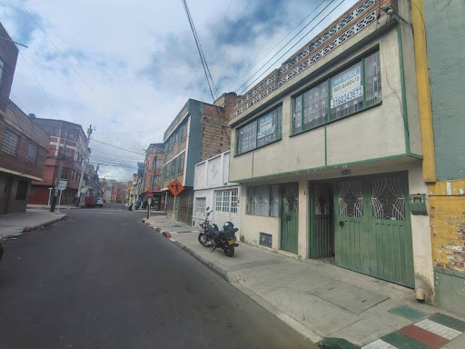 Casa en venta en El Carmen, Bogotá · foto 14 de 15