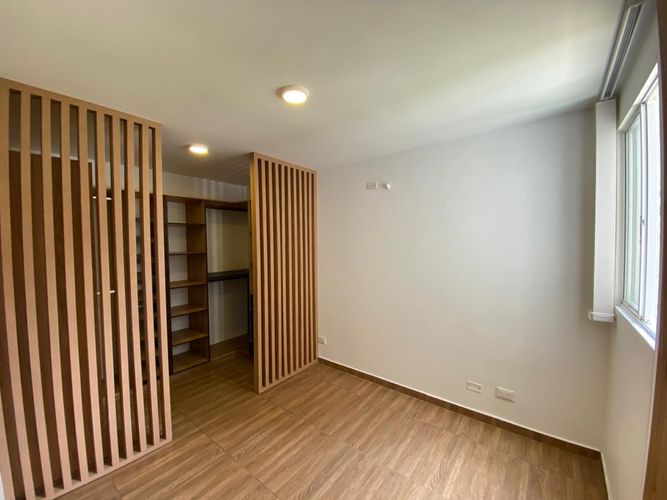 Apartamento de 2 alcobas en venta en El Carmelo, Candelaria, 57 m² · foto 11 de 24