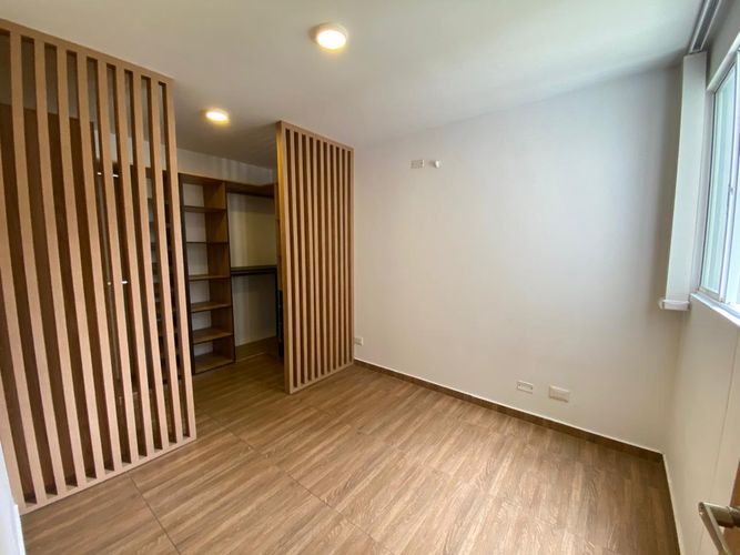 Apartamento de 2 alcobas en venta en El Carmelo, Candelaria, 57 m² · foto 16 de 24