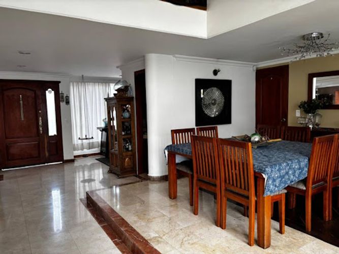 Casa de 3 alcobas en venta en Ilarco, Bogotá, 280 m² · foto 8 de 24