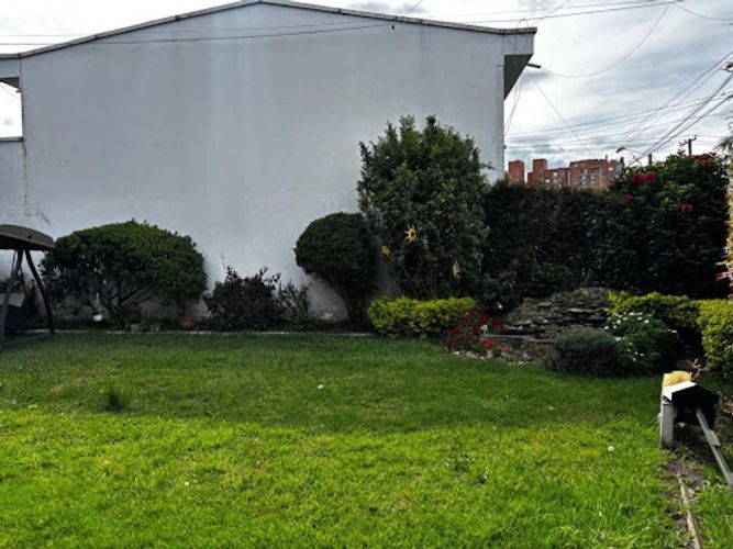 Casa de 3 alcobas en venta en Ilarco, Bogotá, 280 m² · foto 17 de 24