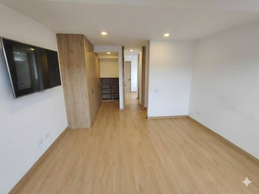 Casa en arriendo en La Floresta, Chía · foto 8 de 24