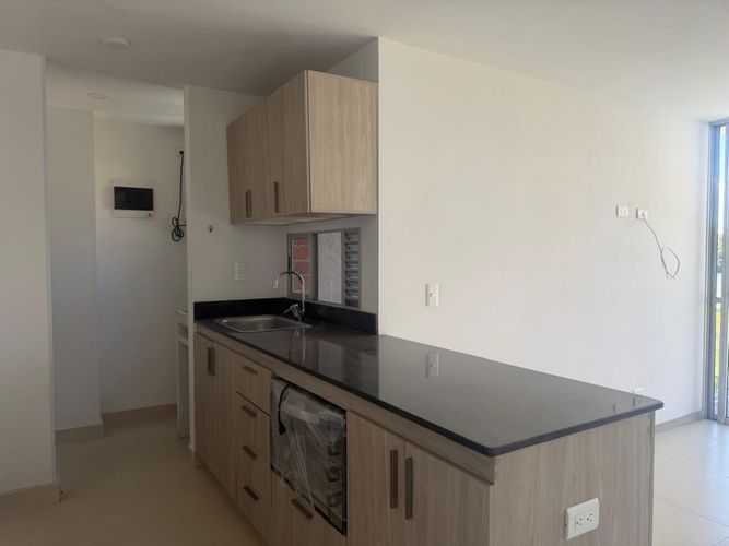 Apartamento de 2 alcobas en venta en El Faro, Rionegro, 63 m² · foto 2 de 24