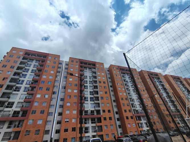 Apartamento de 3 alcobas en venta en La Prosperidad, Madrid, 63 m² · foto 2 de 24