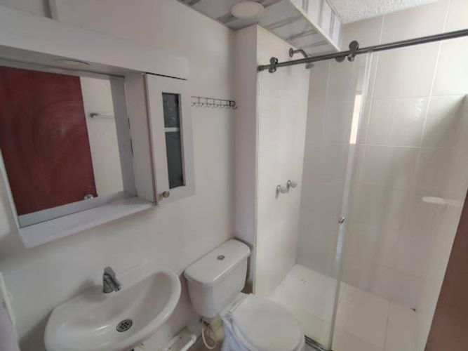 Apartamento de 3 alcobas en venta en Cr. La Finca Sm 9, Madrid, 67 m² · foto 24 de 24