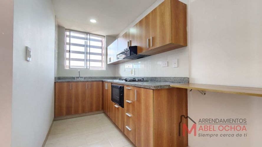 Apartamento de 2 alcobas en venta en El Poblado, Medellín, 115 m² · foto 6 de 23