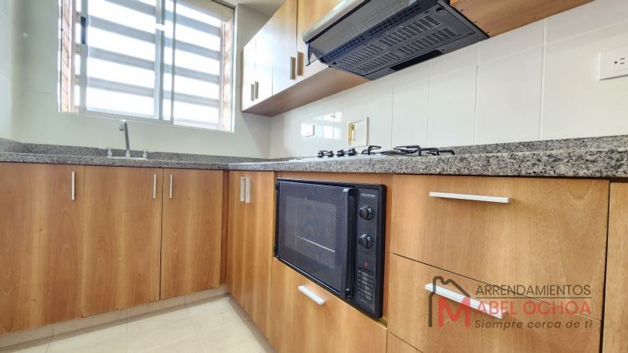 Apartamento de 2 alcobas en venta en El Poblado, Medellín, 115 m² · foto 8 de 23