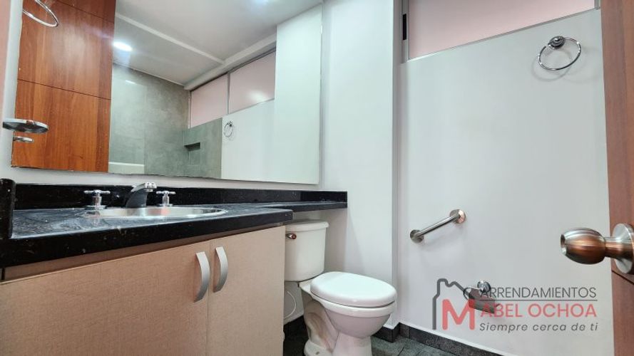 Apartamento de 2 alcobas en venta en El Poblado, Medellín, 115 m² · foto 17 de 23