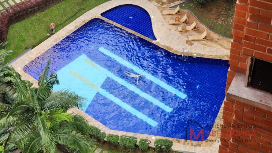 Apartamento de 2 alcobas en venta en El Poblado, Medellín, 115 m² · foto 20 de 23