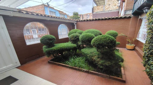 Casa en venta en Fontibon, Bogotá · foto 2 de 24