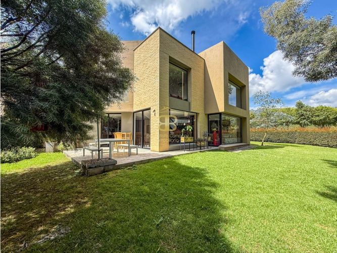 Casa de 4 alcobas en venta en Pueblo Viejo, Cota, 285 m² · foto 10 de 24