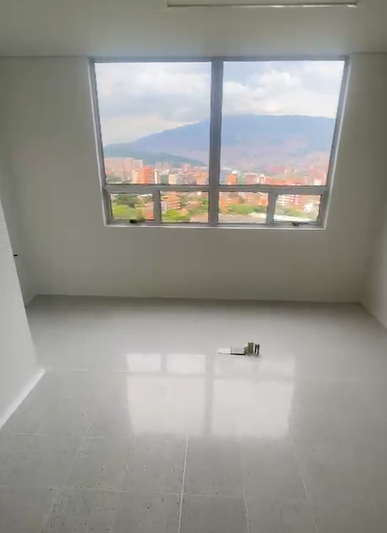 Consultorio en venta en Laureles, Medellín, 29 m² · foto 5 de 8