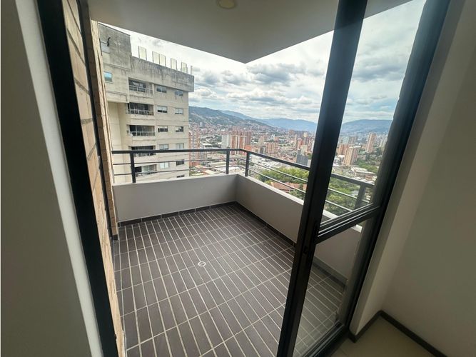 Apartamento de 3 alcobas en arriendo en El Carmelo Ii, Sabaneta, 80 m² · foto 6 de 24