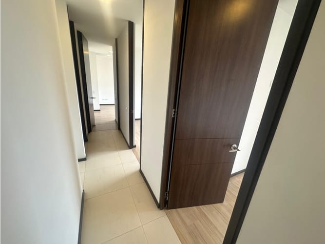 Apartamento de 3 alcobas en arriendo en El Carmelo Ii, Sabaneta, 80 m² · foto 12 de 24