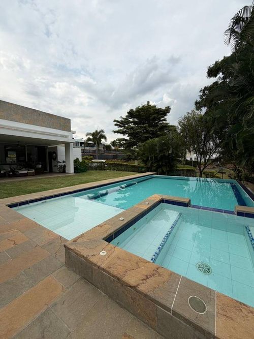 Casa de 4 alcobas en venta en Pance, Cali, 420 m² · foto 2 de 24