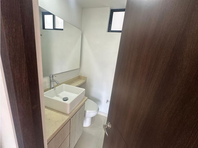 Apartamento de 3 alcobas en arriendo en El Carmelo Ii, Sabaneta, 80 m² · foto 22 de 24