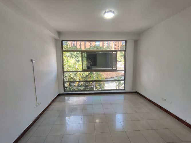 Oficina en arriendo en El Poblado, Medellín, 217 m² · foto 10 de 15