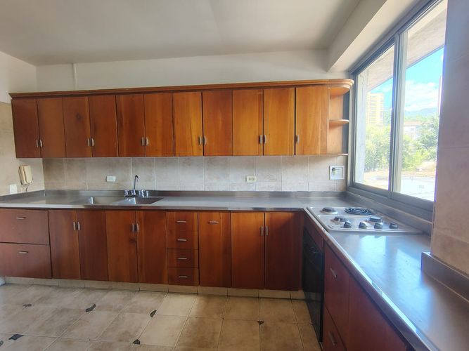 Oficina en arriendo en El Poblado, Medellín, 217 m² · foto 12 de 15