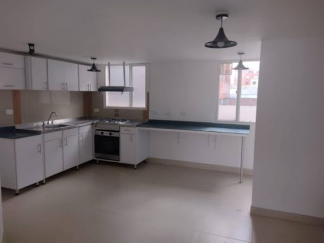 Apartamento de 3 alcobas en venta en Las Acacias, Bogotá, 102 m² · foto 1 de 24