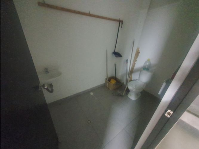 Local en arriendo en Mesa, Envigado, 243 m² · foto 2 de 14