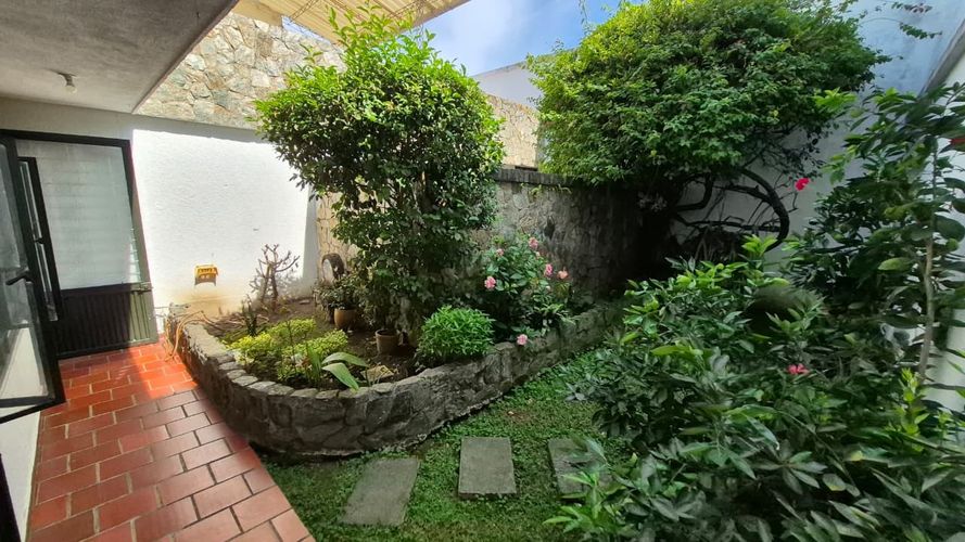 Casa de 5 alcobas en venta en Sotomayor, Bucaramanga, 450 m² · foto 5 de 24