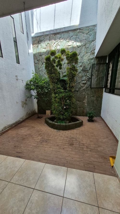 Casa de 5 alcobas en venta en Sotomayor, Bucaramanga, 450 m² · foto 3 de 24